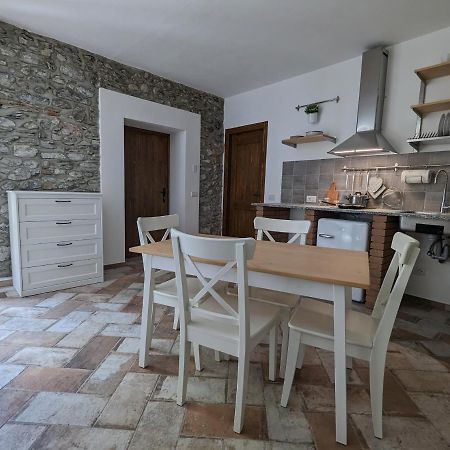 Antica Osteria Apartments Dongo Dış mekan fotoğraf