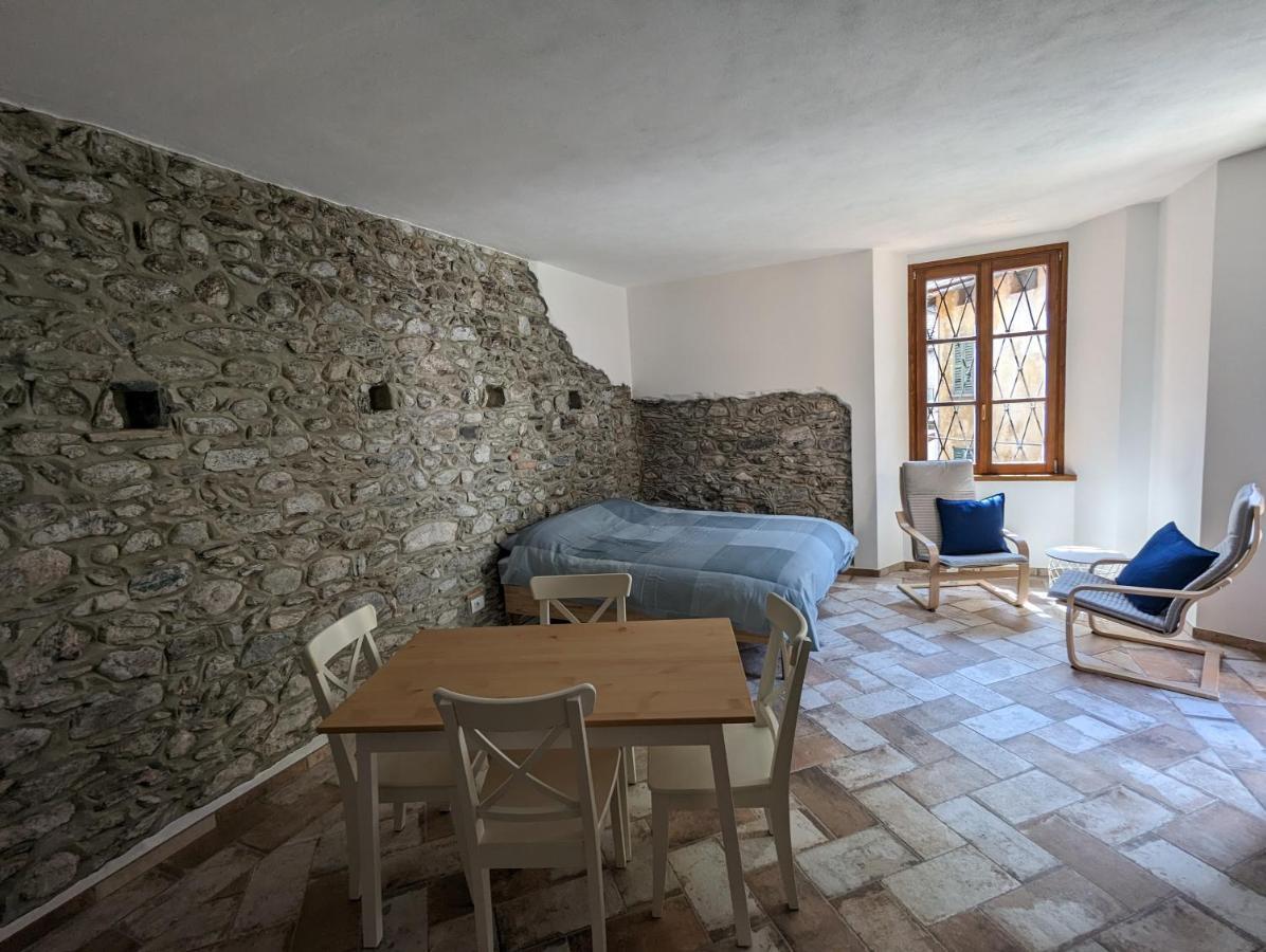 Antica Osteria Apartments Dongo Dış mekan fotoğraf