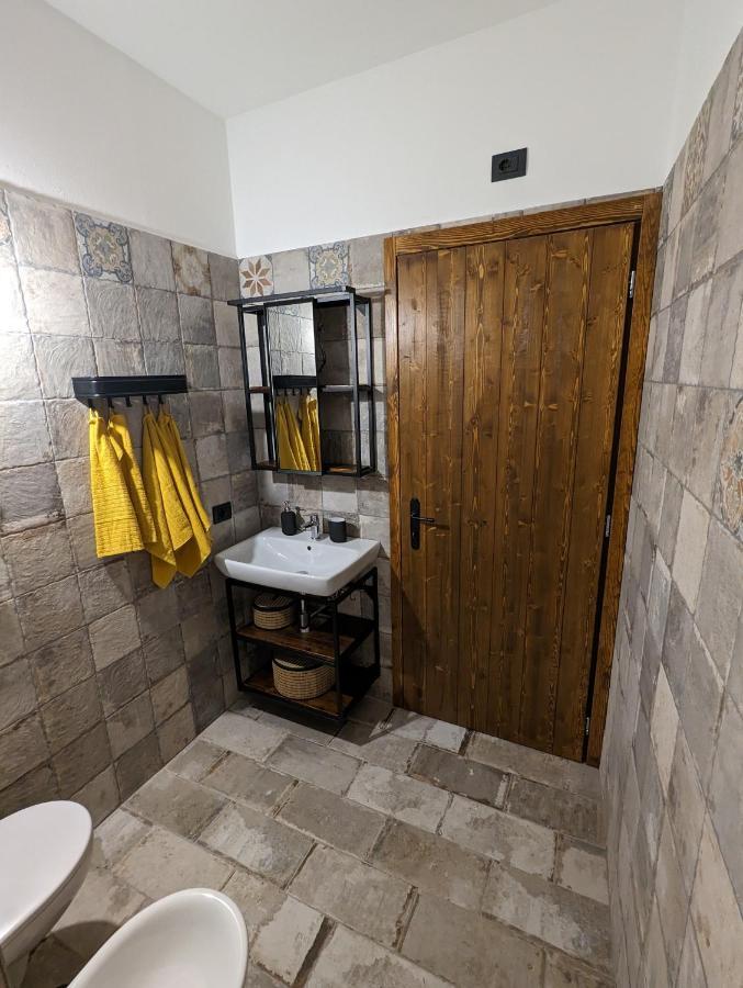 Antica Osteria Apartments Dongo Dış mekan fotoğraf