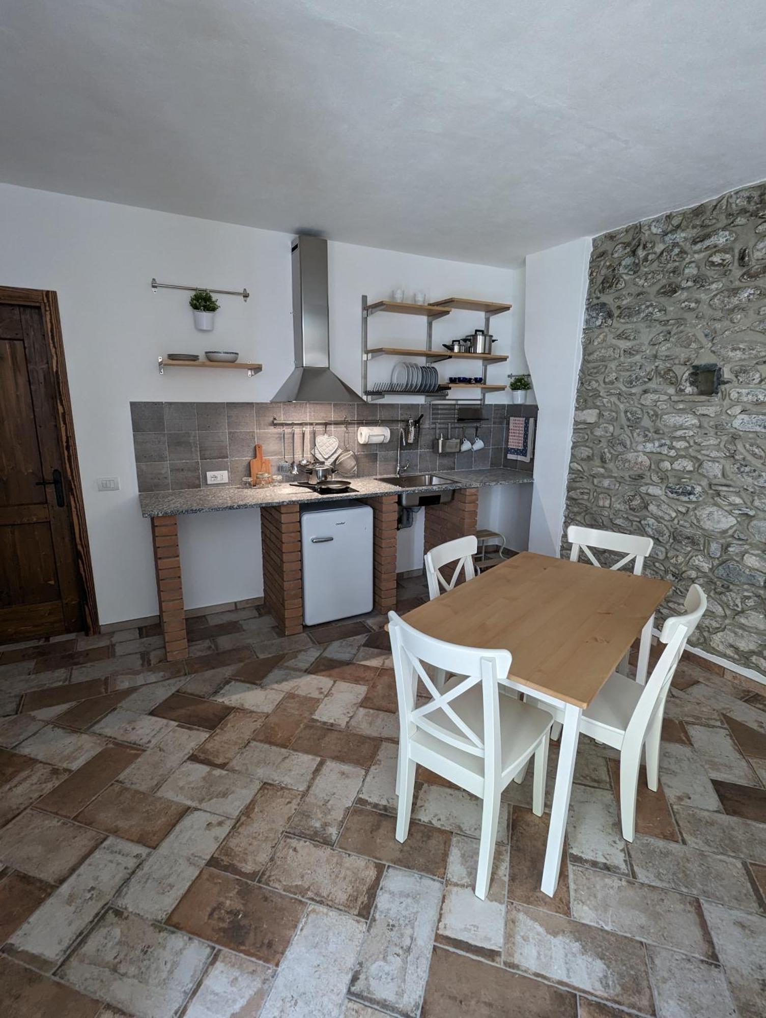 Antica Osteria Apartments Dongo Oda fotoğraf
