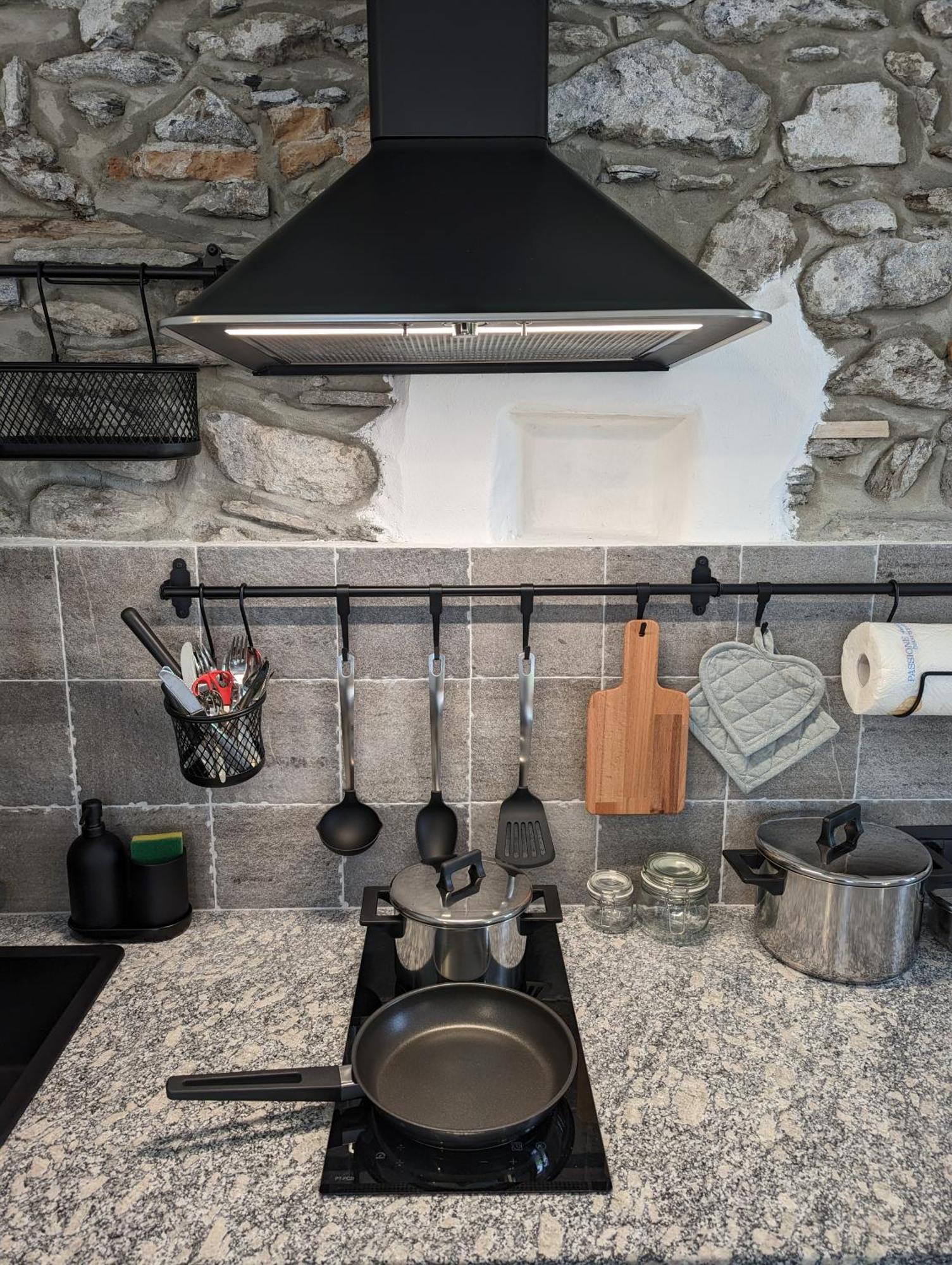 Antica Osteria Apartments Dongo Oda fotoğraf